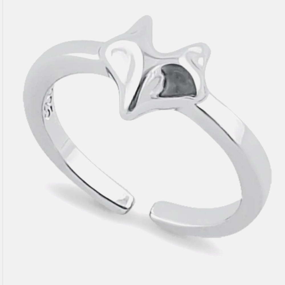 -Sterling Silver Fox Toe Ring.